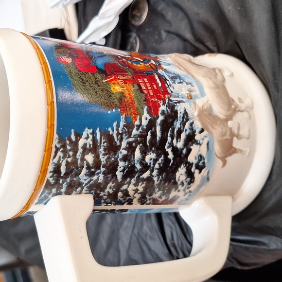 2005 budweiser holiday stein - Picture 3 of 4